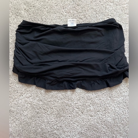 Land's End - Bathing Suit Skirt - Size 6 - Picture 4 of 6